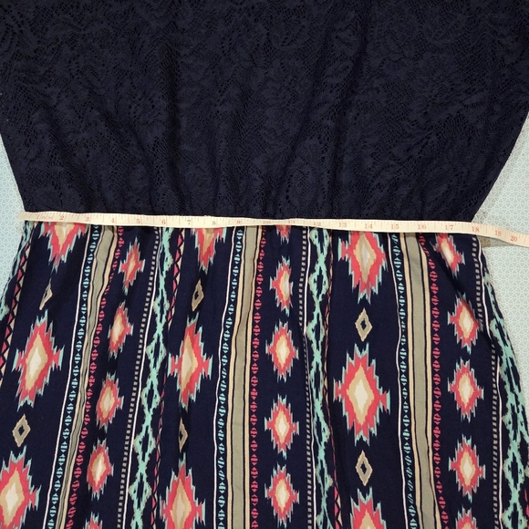 Just Be Maxi Dress Womens Sz 3X Sleeveless Navy Blue Lace Top & Multicolored - Picture 4 of 7